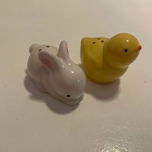 Hallmark bunny & chick salt and pepper shakers